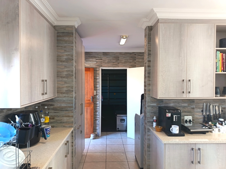 4 Bedroom Property for Sale in Dolphin Creek Golf Estate Western Cape